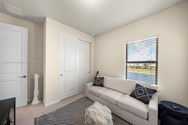 Building Photo - 2193 Appleton Cir S