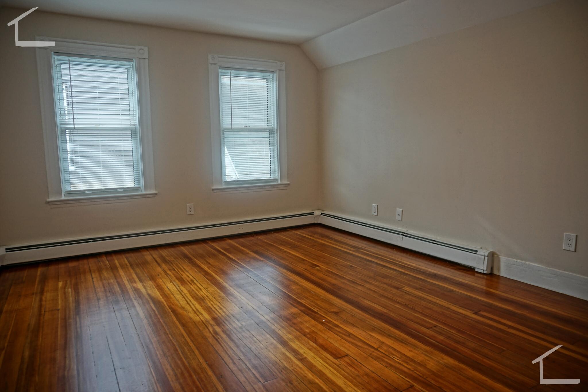 Building Photo - 12 Chester St