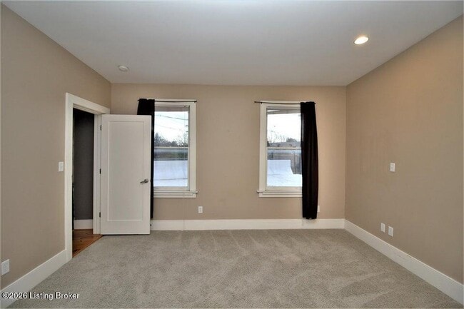 Building Photo - 2920 Frankfort Ave