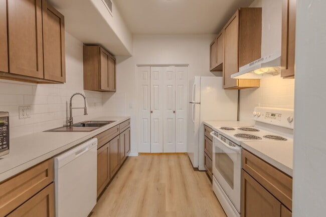 Building Photo - Beautiful Santa Rita Townhome in Sahuarita!!