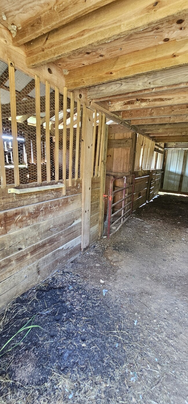 Building Photo - 7307 Rhodes Ln