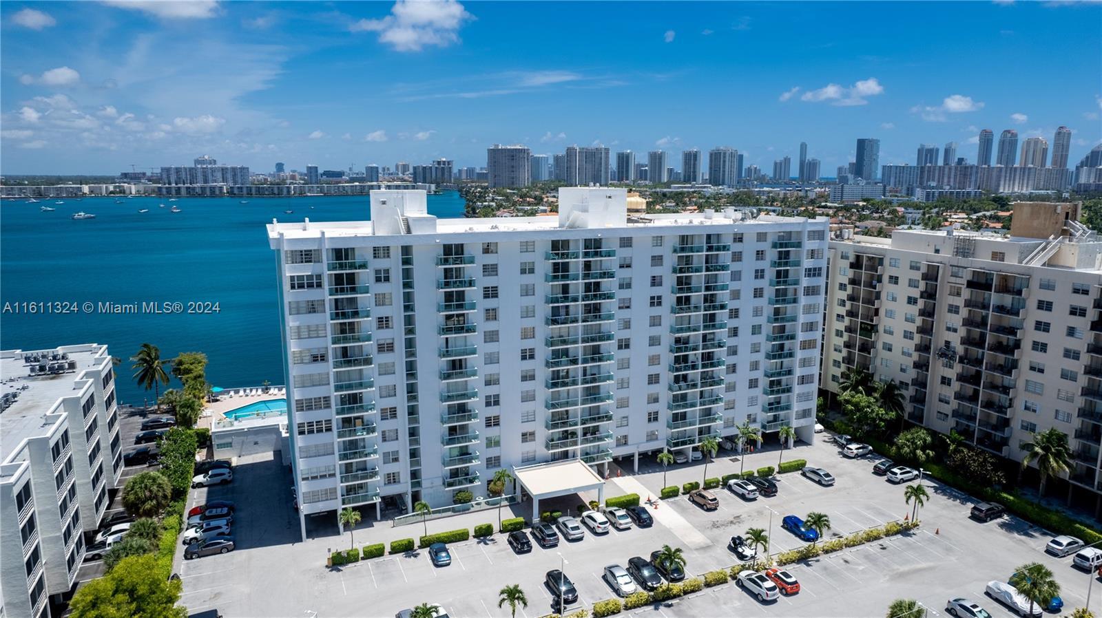 Building Photo - 2841 Sunny Isles Blvd