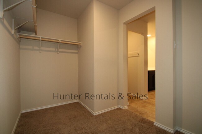 Building Photo - Patriots Ridge