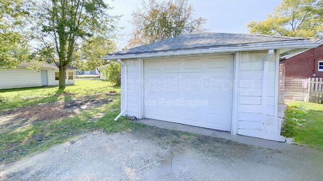 Building Photo - 309 Iowa Ave