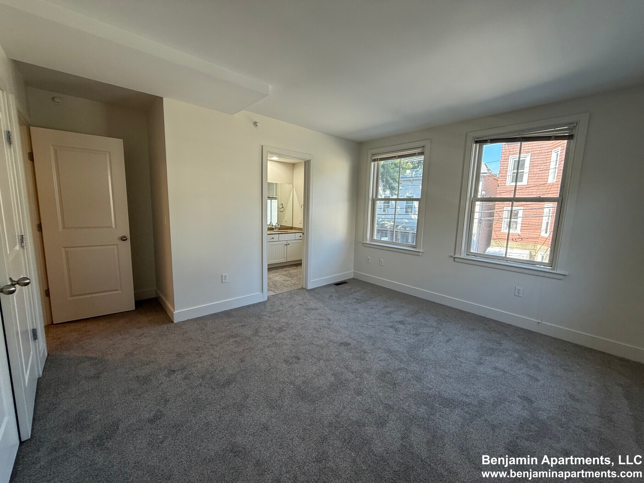 Building Photo - 108 2nd St