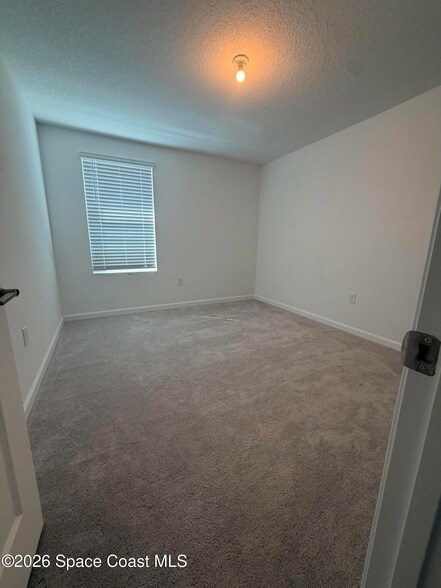 Building Photo - 1707 Colebrook Cir SW