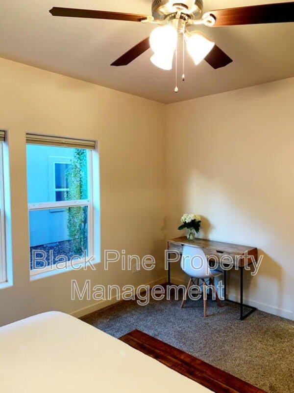 Building Photo - 2970 N Villere Ln