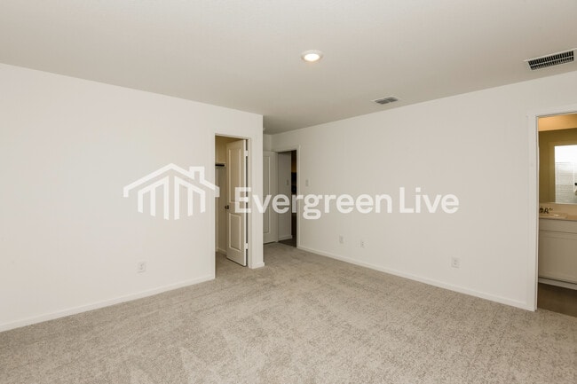 Building Photo - 10724 Dusty Rnch Rd