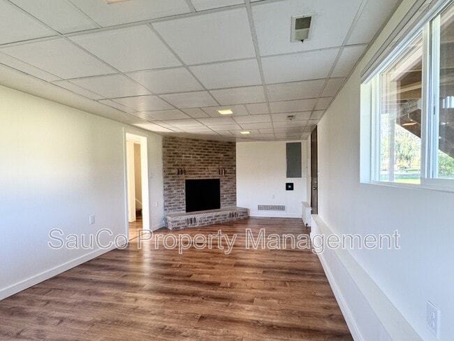 Building Photo - 21965 NW Phillips Rd