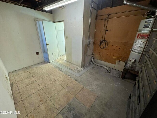 Building Photo - 1532 Downing St