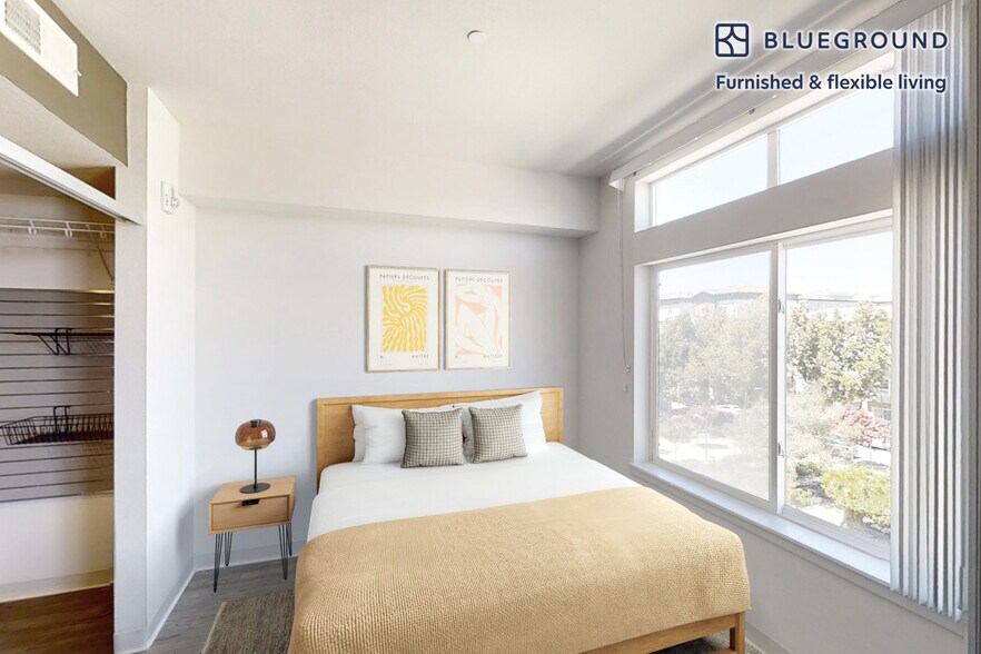 Building Photo - 5200 Iron Horse Pkwy