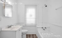 Building Photo - 1260 E 61st St