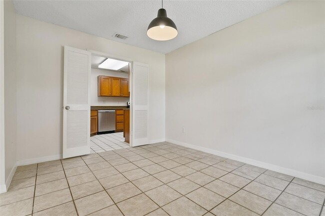 Building Photo - 3612 Biscayne Dr