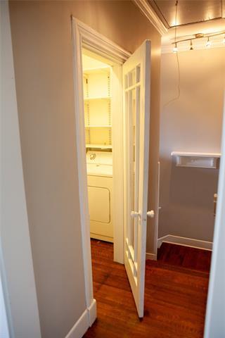 Building Photo - 5347 Lewis St