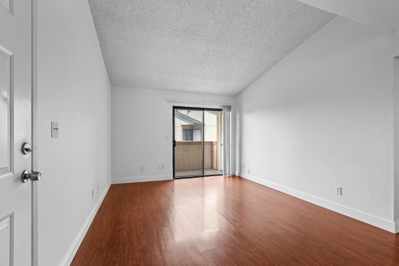 Building Photo - 3859 Annadale Ln