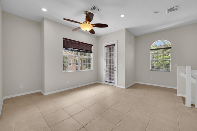Building Photo - 4851 Bonsai Cir