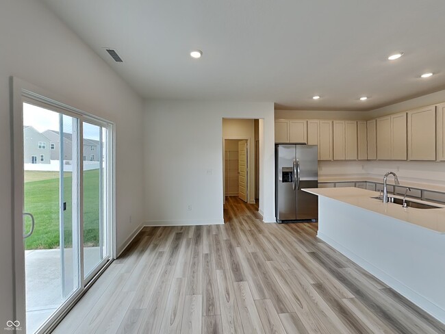 Building Photo - 7308 Darley Ln