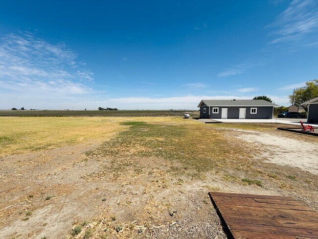 Building Photo - 11520 State Highway 152