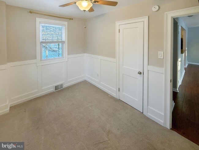 Building Photo - 133 N Line Rd