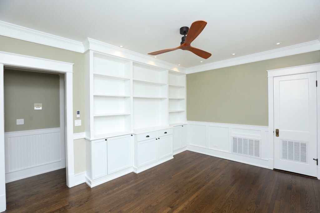 Building Photo - 1938 W Berenice Ave