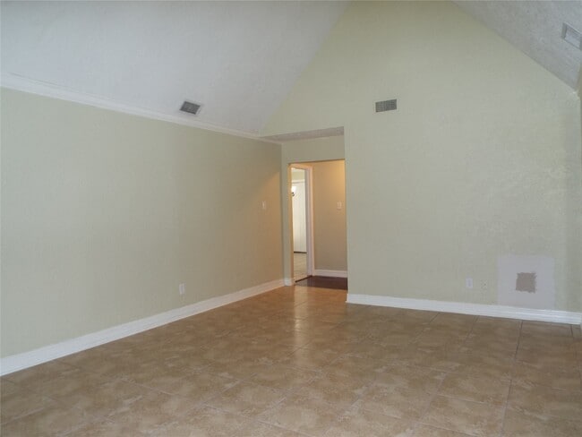 Building Photo - 17322 Baronshire Dr