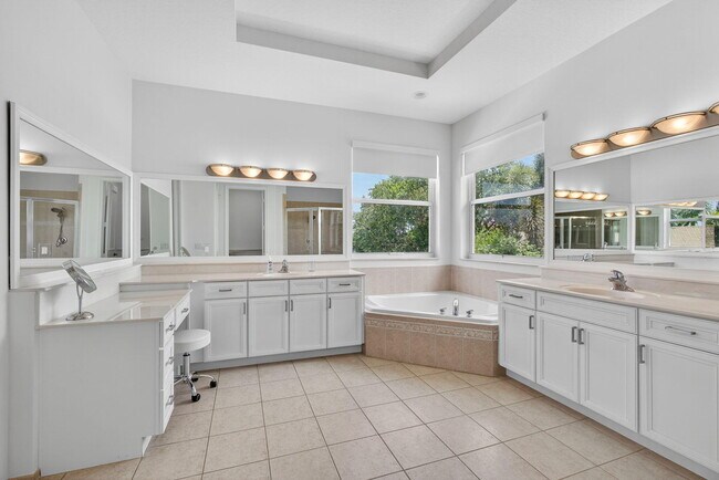 Building Photo - 11587 Manatee Bay Ln