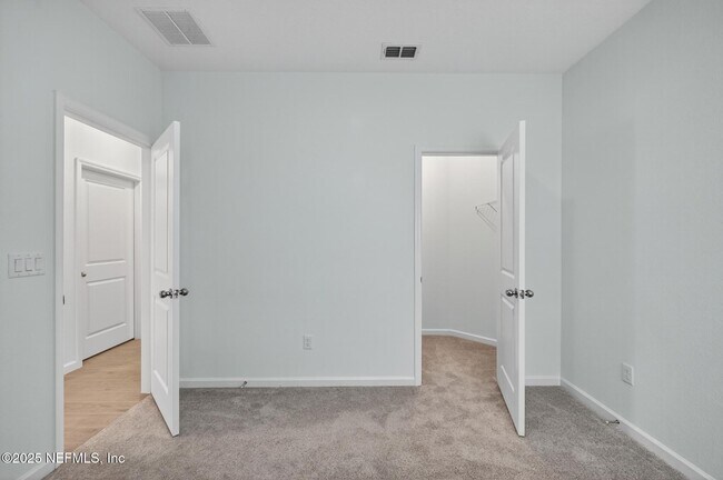 Building Photo - 7159 Pine River Ct