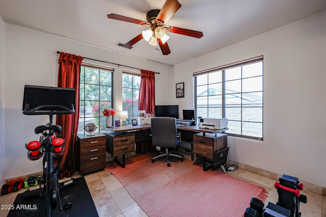 Building Photo - 4010 E Sidewinder Ct