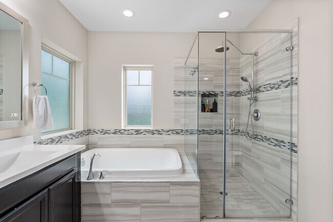 Building Photo - 8904 Aventino Wy