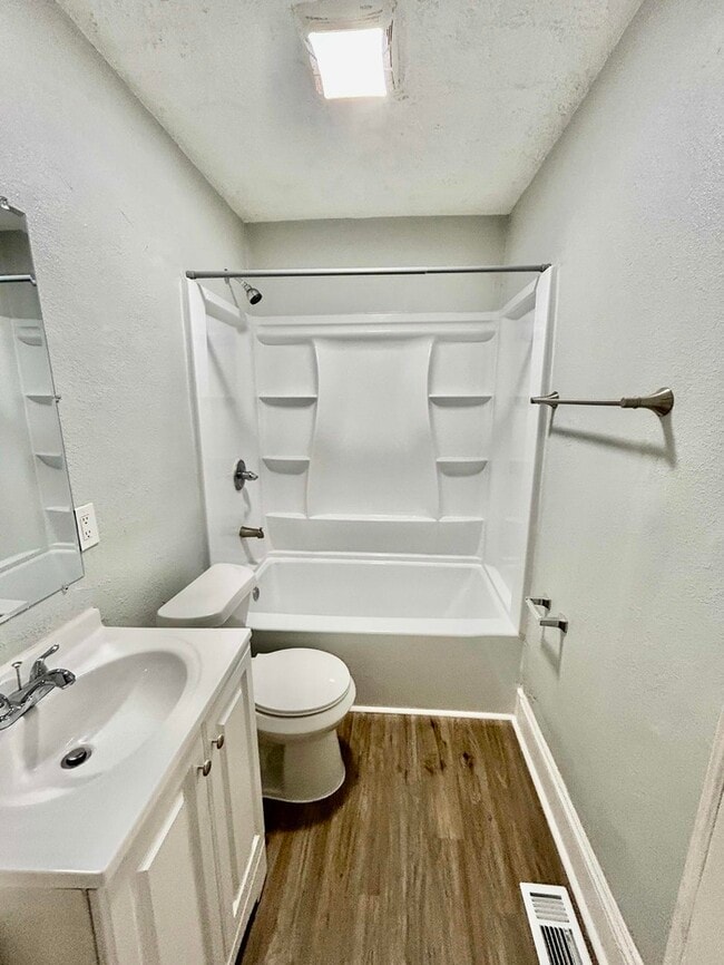 Building Photo - 29 Chappell Rd NW