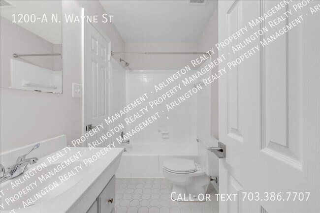 Building Photo - 1200-A N Wayne St