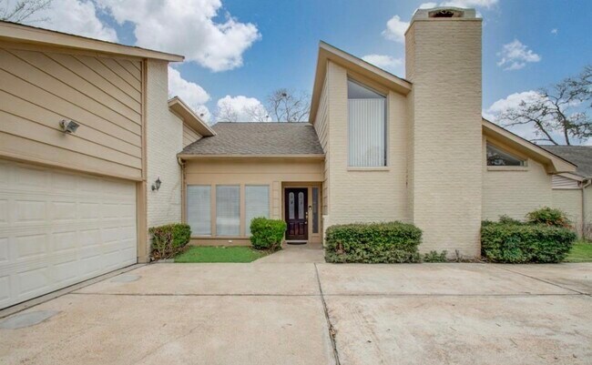 Building Photo - 13914 Swiss Hill Dr