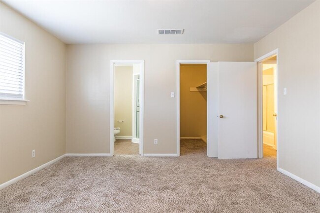 Building Photo - 7123 S Gessner Rd