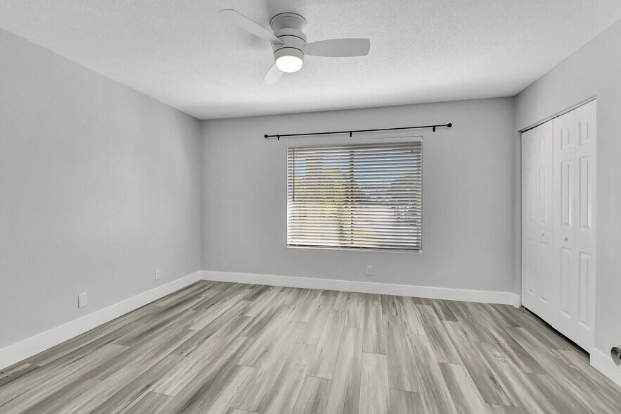 Building Photo - 815 W Boynton Beach Blvd