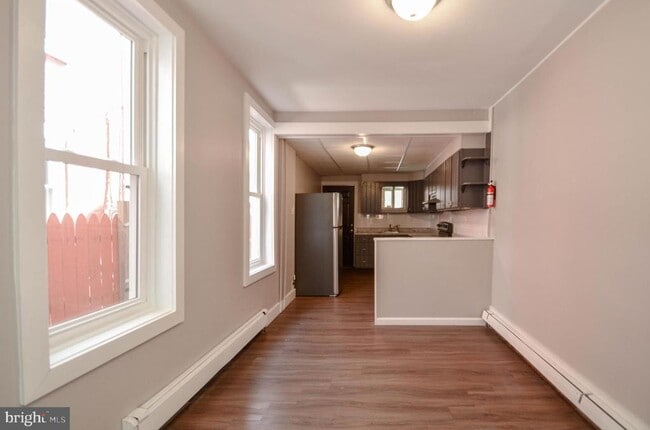 Building Photo - 713 N 12th St