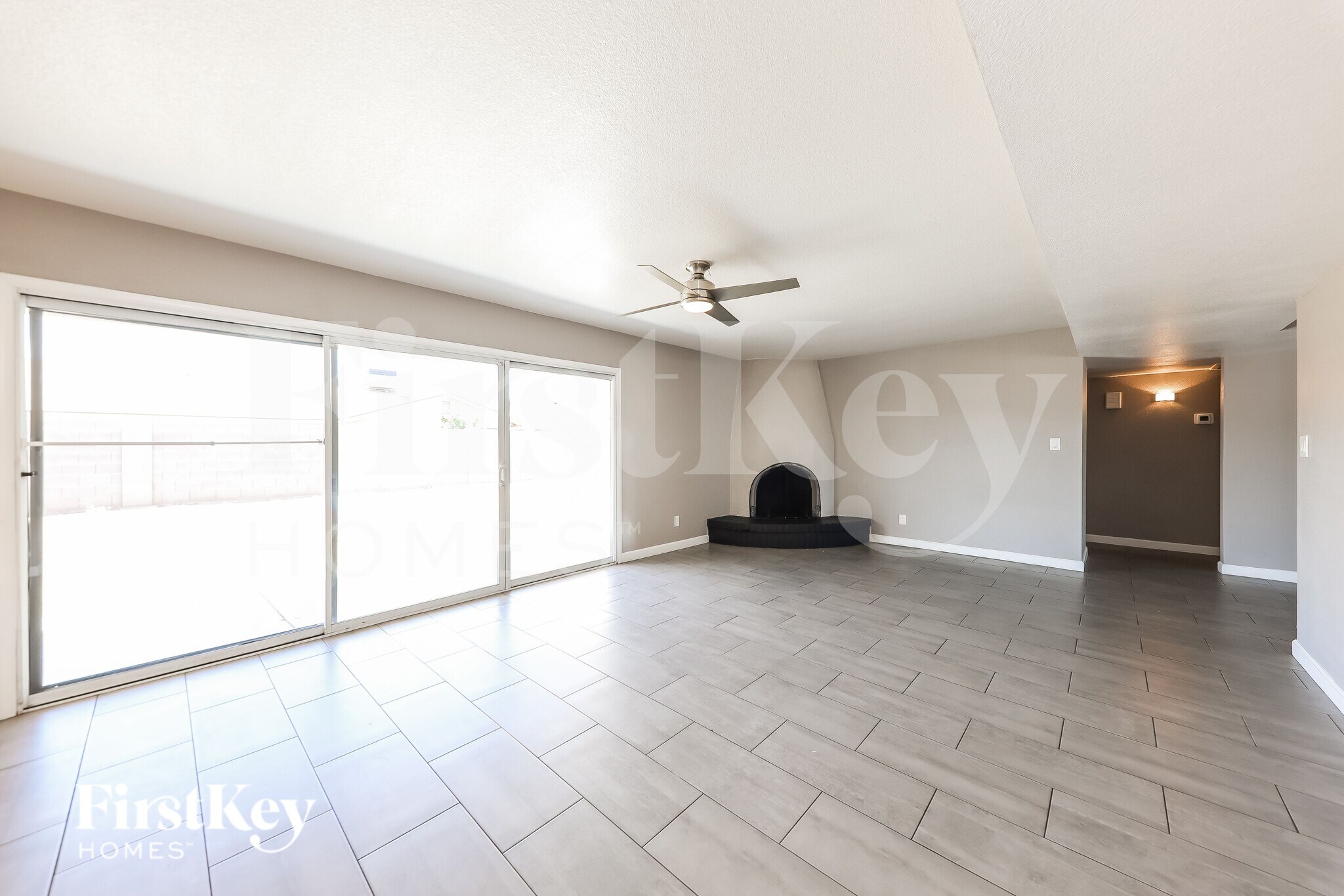 Building Photo - 4855 W North Ln