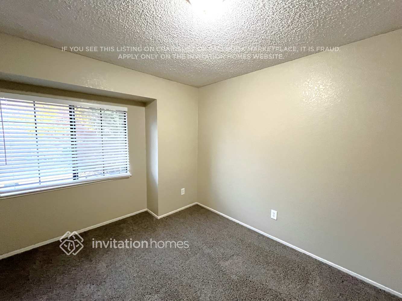Building Photo - 2250 Sandcastle Way