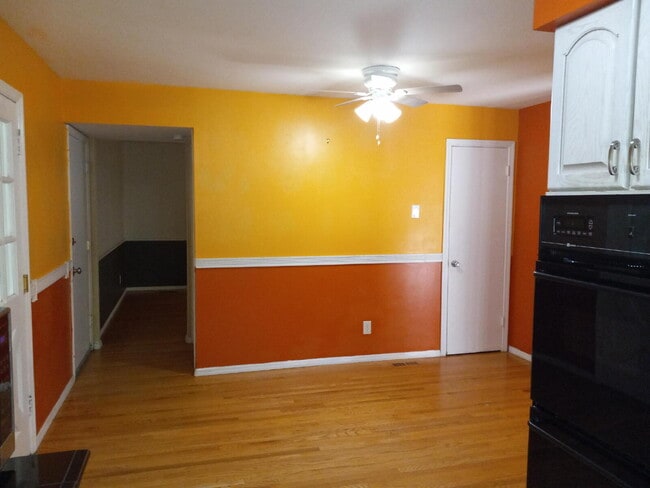 Building Photo - Beautiful Chesterfield Home in Desirable High Valley Neighborhood