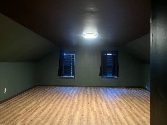 Building Photo - 68 Bicentennial Way