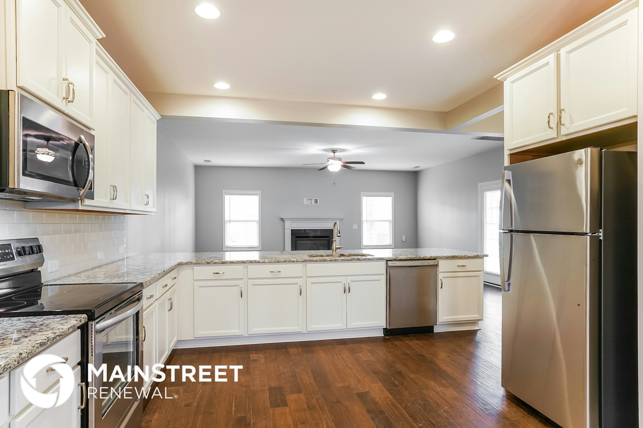 Building Photo - 418 Royal Oak Ln