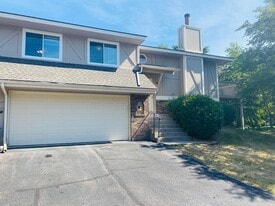 Building Photo - 8551 Xenium Ln N