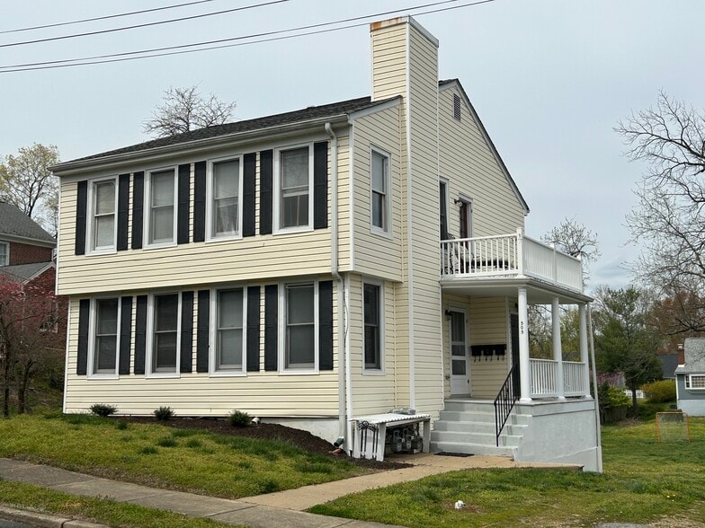 Front - 505 Hawke St