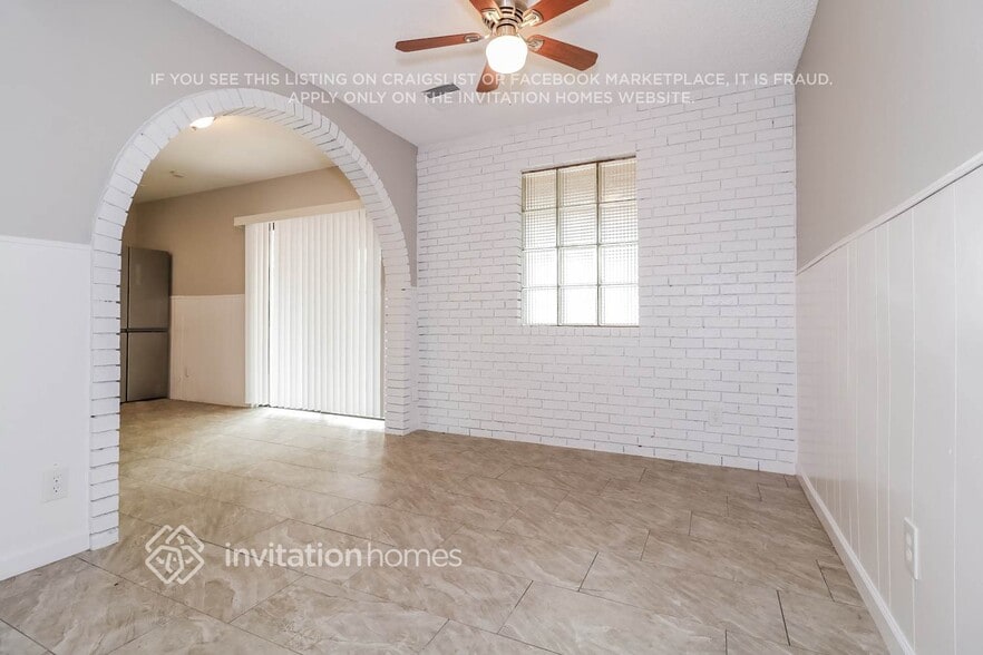 Building Photo - 4143 N 74th Dr