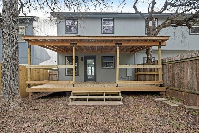 Building Photo - 38 Deer Ridge Rd