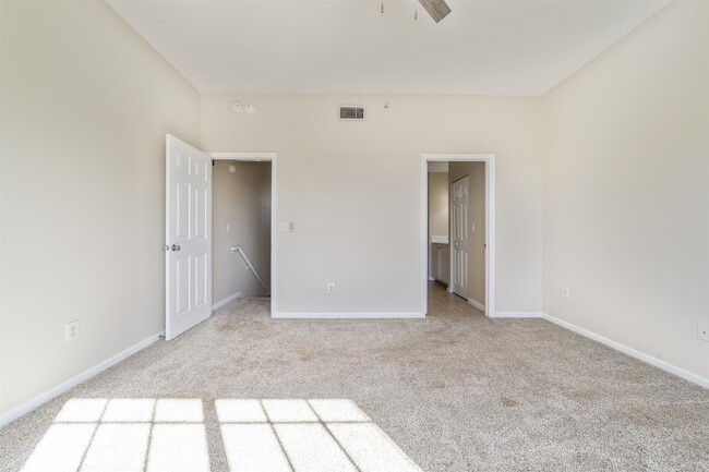 Building Photo - 4000 Grande Vista Blvd