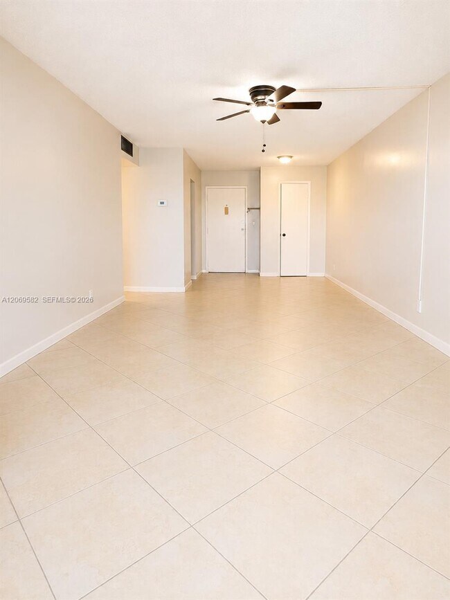 Building Photo - 6700 Cypress Rd