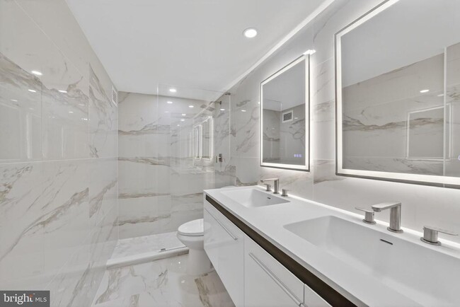 Building Photo - 4201 Cathedral Ave NW