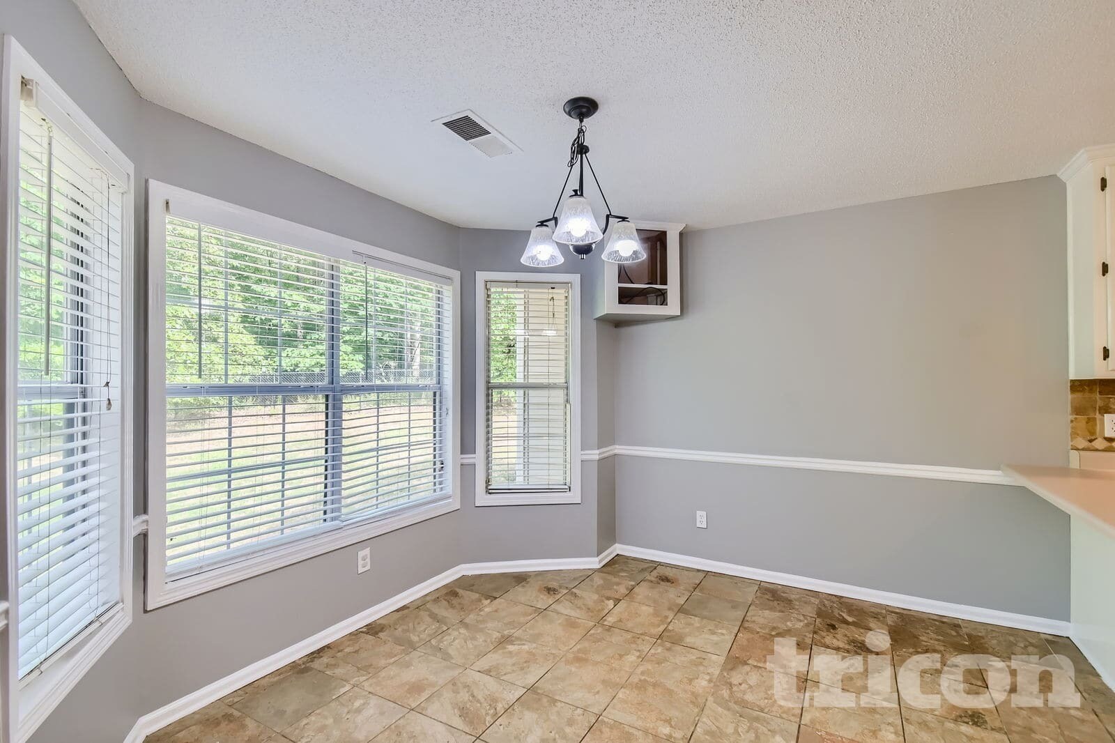 Building Photo - 2056 Staghorn Dr