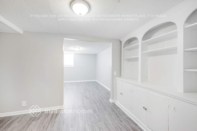 Building Photo - 640 Des Moines Dr