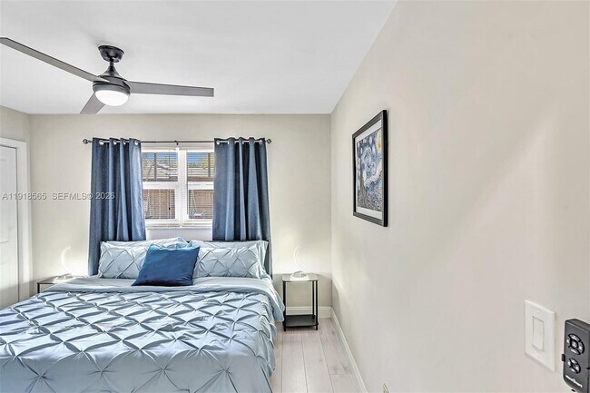 Building Photo - 2191 SW 27th Ln